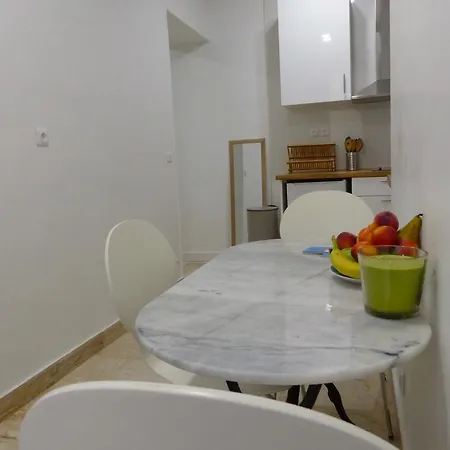 Apartment Rue Turgot *